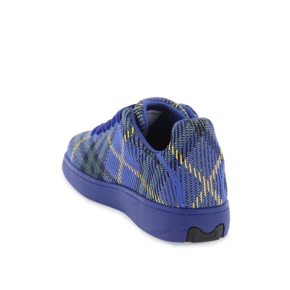 Stylish Sneaker Box with Check Processing - Picture 3 of 3